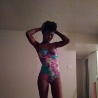 Live sex webcam photo for MorenitaHN25 #277506736