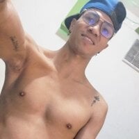 Live sex webcam photo for MultiCumKevv #276841599