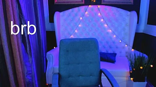 Live sex webcam photo for NiaDavis #273222891