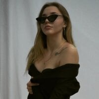 Live sex webcam photo for NinaMillerf #276946809