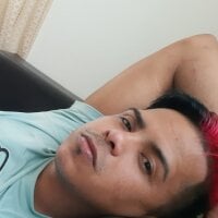 Live sex webcam photo for Oliver_latinboy #277628466