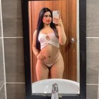 Live sex webcam photo for Orianaspears_ #277978161