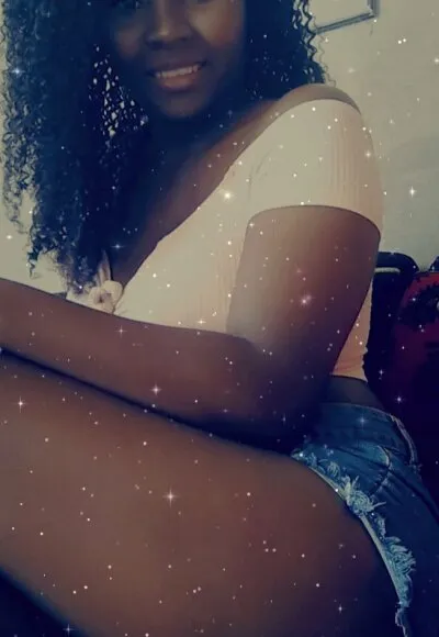 Live sex webcam photo for PamelaHon #275454915