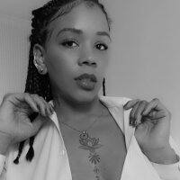 Live sex webcam photo for PassionLyn #275961368