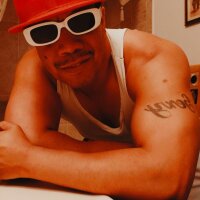 Live sex webcam photo for Pimpdaddy1000 #275918891