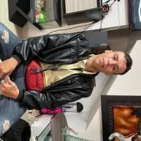 Live sex webcam photo for PinkiAndSalome #276719971