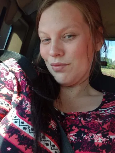 Live sex webcam photo for PregnantcumslutDDD #275565324