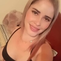 Live sex webcam photo for QueenSofia00 #276775318