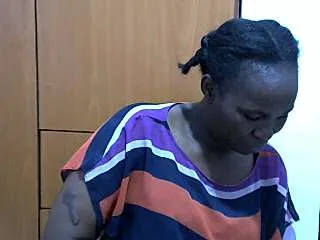 Live sex webcam photo for Queenma20221 #273217383