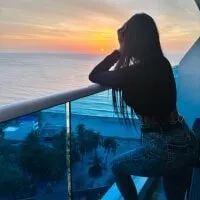 Live sex webcam photo for Raily_19 #276595682