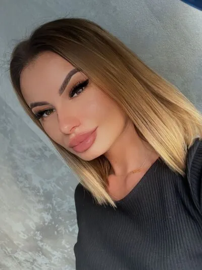 Live sex webcam photo for Ranyia #275513636