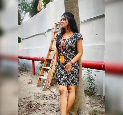 Live sex webcam photo for Raxmi07 #275592762