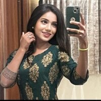 Live sex webcam photo for Reema62845 #277760670