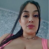 Live sex webcam photo for RenattaCruz #278086493