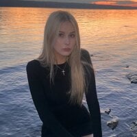 Live sex webcam photo for RexanneCusson #277003376