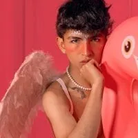 Live sex webcam photo for Richard_and_stiwi #277433643