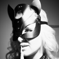 Live sex webcam photo for Ricka_Moon #276051116