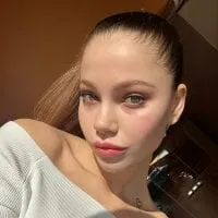 Live sex webcam photo for Riley_Steele18 #277250738