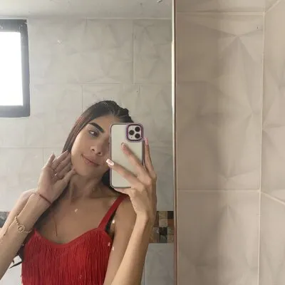 Live sex webcam photo for Riley_grey_ #275644610