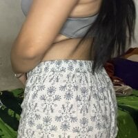 Live sex webcam photo for RiyaJaatni- #277772847