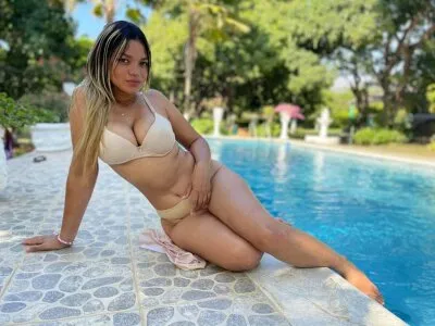 Live sex webcam photo for Rose-flower #275519724
