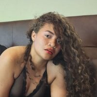 Live sex webcam photo for RoseTatum #277739497