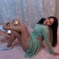 Live sex webcam photo for RoussPark69 #277341100