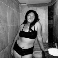 Live sex webcam photo for RoxxyWest #277760623