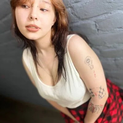 Live sex webcam photo for Roxy_Stells #275598311