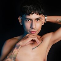 Live sex webcam photo for RyamKing #275823207