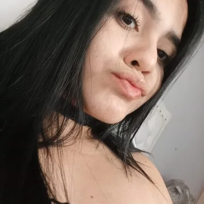 Live sex webcam photo for Sam_Santana #275451595