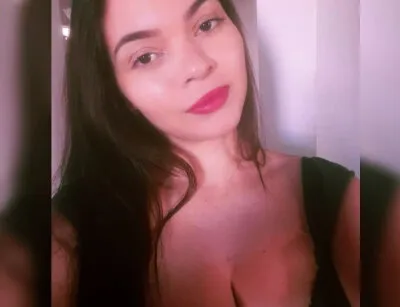 Live sex webcam photo for SamanthaVaz #275555471