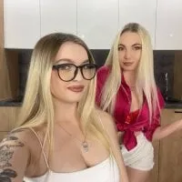 Live sex webcam photo for SandraTracey #276873096