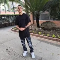 Live sex webcam photo for Santi_Jack #277983327