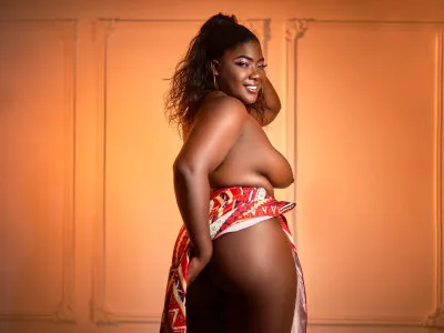 Live sex webcam photo for Sara-Bleess #275442821