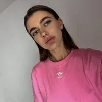 Live sex webcam photo for SarahLuxx #276496921