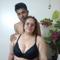 Live sex webcam photo for Scarlet_n_Raul #276924155