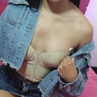 Live sex webcam photo for ScarlettSweet_2 #276698672