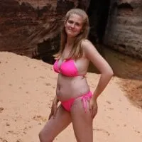 Live sex webcam photo for SexyBeautie #277350765