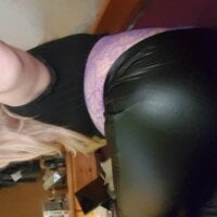 Live sex webcam photo for SexyChrissi69 #277546221