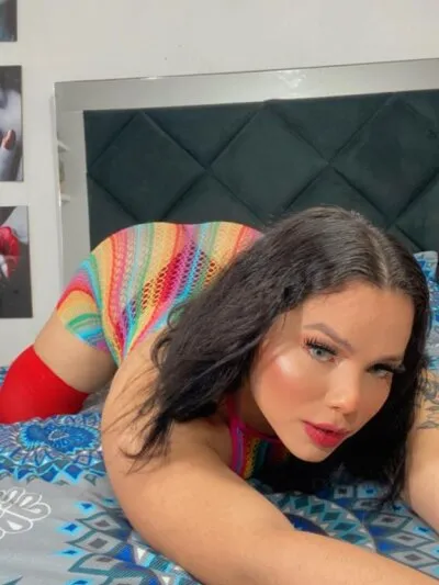 Live sex webcam photo for Sexywomanfire #275650204