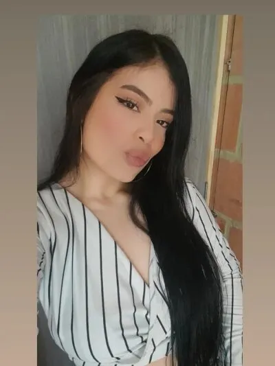Live sex webcam photo for Shainel_hot #275638916