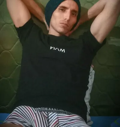 Live sex webcam photo for Shariel04 #275680527