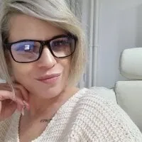 Live sex webcam photo for ShinaRyenn #278043856