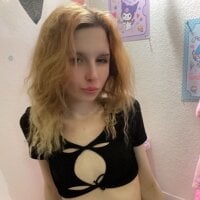 Live sex webcam photo for Spicybunnyy #277681052