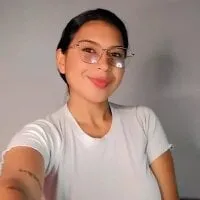 Live sex webcam photo for Suzanmonterrey2 #276771973