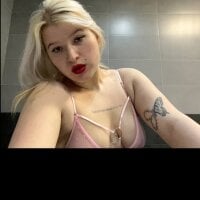 Live sex webcam photo for Suzanna69_7 #277630956