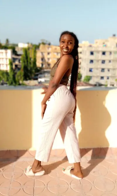 Live sex webcam photo for Sweeetlicious_Candy #275447432