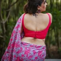 Live sex webcam photo for Sweet_Desi04 #276223803