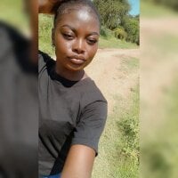 Live sex webcam photo for Sweetiey_Pussy #277529066